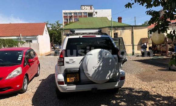 Tenga Tsaru Toyota Land Cruiser Prado Chena Mota in Bulawayo in Bulawayo Tenga Tsaru Toyota Land Cruiser Prado Chena Mota in Bulawayo in Bulawayo