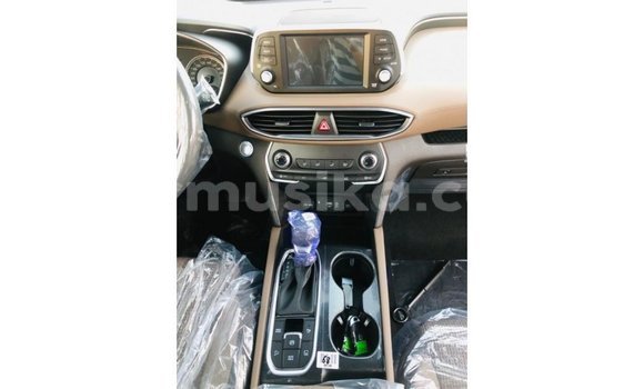 Tenga Imported Hyundai Santa Fe Bhuruu Mota in Import - Dubai in Harare Tenga Imported Hyundai Santa Fe Bhuruu Mota in Import - Dubai in Harare