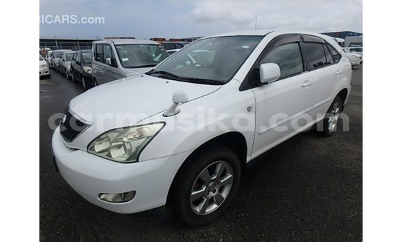 Tenga Imported Toyota Harrier Chena Mota in Import - Dubai in Harare Tenga Imported Toyota Harrier Chena Mota in Import - Dubai in Harare