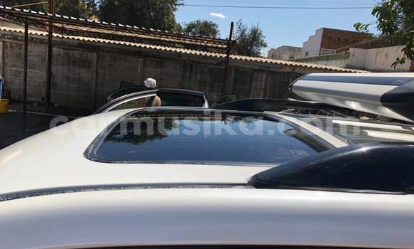 Tenga Tsaru Toyota Land Cruiser Prado Chena Mota in Bulawayo in Bulawayo Tenga Tsaru Toyota Land Cruiser Prado Chena Mota in Bulawayo in Bulawayo