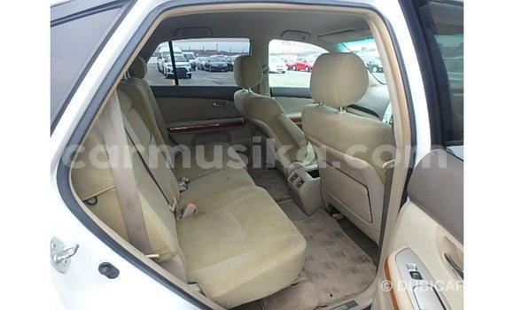 Tenga Imported Toyota Harrier Chena Mota in Import - Dubai in Harare Tenga Imported Toyota Harrier Chena Mota in Import - Dubai in Harare