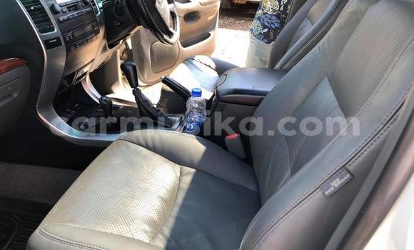 Tenga Tsaru Toyota Land Cruiser Prado Chena Mota in Bulawayo in Bulawayo Tenga Tsaru Toyota Land Cruiser Prado Chena Mota in Bulawayo in Bulawayo