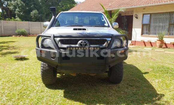 Tenga Tsaru Toyota Hilux Sirivha Mota in Harare in Harare Tenga Tsaru Toyota Hilux Sirivha Mota in Harare in Harare