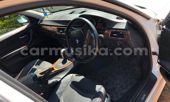 Tenga Tsaru BMW 3–Series Chena Mota in Harare in Harare Tenga Tsaru BMW 3–Series Chena Mota in Harare in Harare