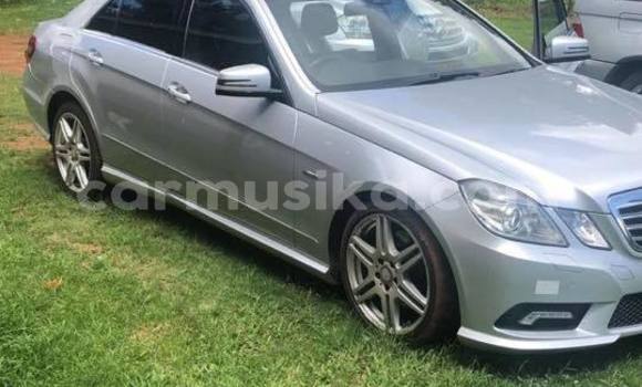 Tenga Tsaru Mercedes‒Benz E–Class Sirivha Mota in Harare in Harare Tenga Tsaru Mercedes‒Benz E–Class Sirivha Mota in Harare in Harare