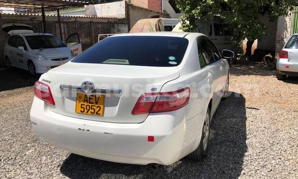 Tenga Tsaru Toyota Camry Chena Mota in Bulawayo in Bulawayo Tenga Tsaru Toyota Camry Chena Mota in Bulawayo in Bulawayo