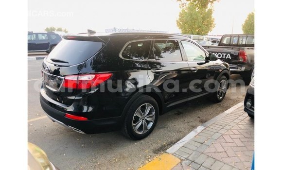 Tenga Imported Hyundai Santa Fe Nhema Mota in Import - Dubai in Harare Tenga Imported Hyundai Santa Fe Nhema Mota in Import - Dubai in Harare