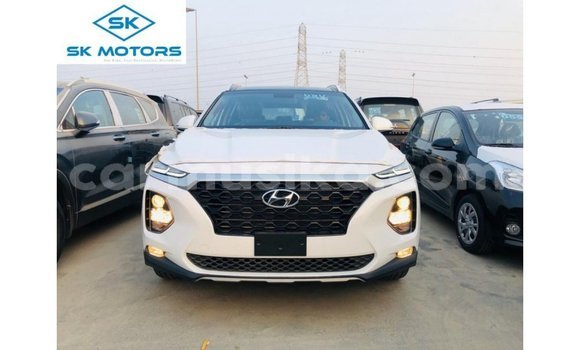 Buy Import Hyundai Santa Fe White Car in Import - Dubai in Harare