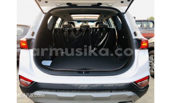 Buy Import Hyundai Santa Fe White Car in Import - Dubai in Harare Buy Import Hyundai Santa Fe White Car in Import - Dubai in Harare