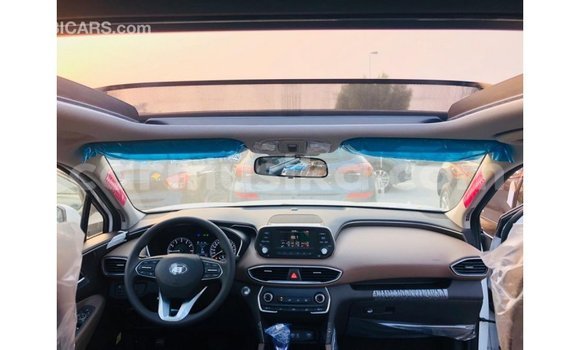 Buy Import Hyundai Santa Fe White Car in Import - Dubai in Harare Buy Import Hyundai Santa Fe White Car in Import - Dubai in Harare
