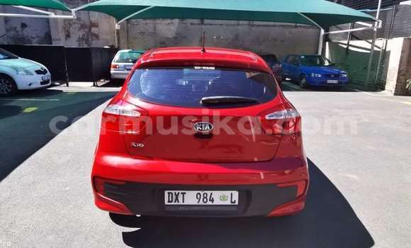 Nunua Ilio tumika Kia Rio Nyekundu Gari ndani ya Beitbridge nchini Matabeleland Kusini Nunua Ilio tumika Kia Rio Nyekundu Gari ndani ya Beitbridge nchini Matabeleland Kusini