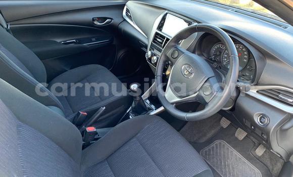 Acheter Occasion Voiture Toyota Yaris Blanc à Beitbridge, Matabeleland South Acheter Occasion Voiture Toyota Yaris Blanc à Beitbridge, Matabeleland South