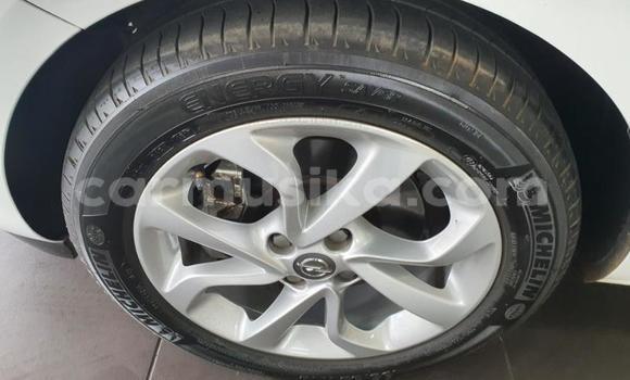 Buy Used Opel Crossland X White Car in Harare in Harare Buy Used Opel Crossland X White Car in Harare in Harare