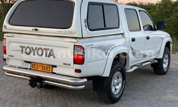 Tenga Tsaru Toyota Hilux Chena Mota in Bulawayo in Bulawayo Tenga Tsaru Toyota Hilux Chena Mota in Bulawayo in Bulawayo
