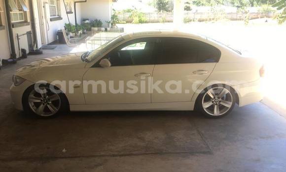 Tenga Tsaru BMW 3–Series Chena Mota in Bulawayo in Bulawayo Tenga Tsaru BMW 3–Series Chena Mota in Bulawayo in Bulawayo