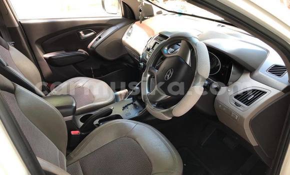 Tenga Tsaru Hyundai ix35 Chena Mota in Bulawayo in Bulawayo Tenga Tsaru Hyundai ix35 Chena Mota in Bulawayo in Bulawayo