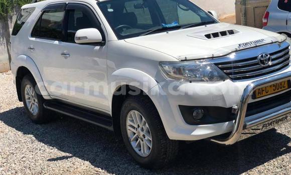 Tenga Tsaru Toyota Fortuner Chena Mota in Bulawayo in Bulawayo Tenga Tsaru Toyota Fortuner Chena Mota in Bulawayo in Bulawayo
