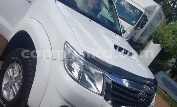 Tenga Imported Toyota Hilux Chena Mota in Harare in Harare Tenga Imported Toyota Hilux Chena Mota in Harare in Harare
