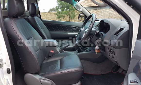 Acheter Occasion Voiture Toyota Hilux Blanc à Harare, Harare Acheter Occasion Voiture Toyota Hilux Blanc à Harare, Harare