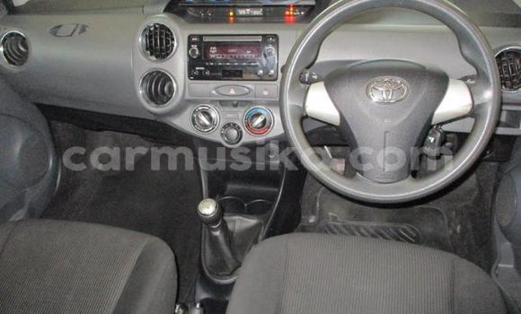 Tenga Tsaru Toyota Vitz Chena Mota in Beitbridge in Matabeleland South Tenga Tsaru Toyota Vitz Chena Mota in Beitbridge in Matabeleland South