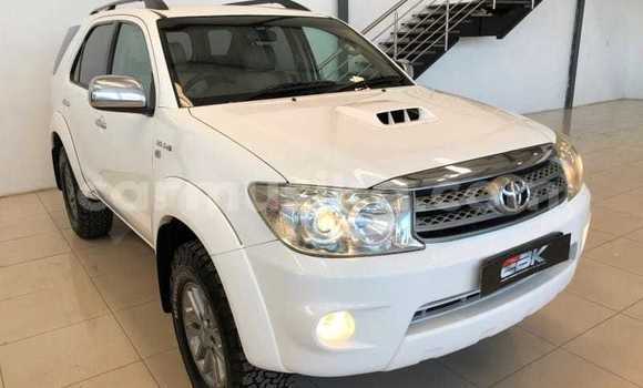 Acheter Occasion Voiture Toyota Fortuner Blanc à Harare, Harare Acheter Occasion Voiture Toyota Fortuner Blanc à Harare, Harare