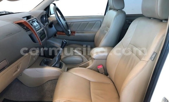 Acheter Occasion Voiture Toyota Fortuner Blanc à Harare, Harare Acheter Occasion Voiture Toyota Fortuner Blanc à Harare, Harare