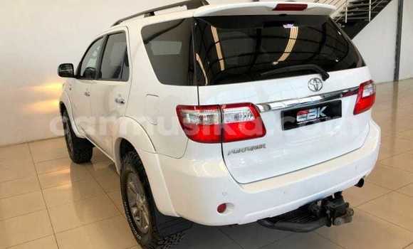 Acheter Occasion Voiture Toyota Fortuner Blanc à Harare, Harare Acheter Occasion Voiture Toyota Fortuner Blanc à Harare, Harare