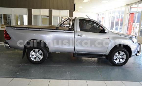 Tenga Tsaru Toyota Hilux Sirivha Mota in Avondale in Harare Tenga Tsaru Toyota Hilux Sirivha Mota in Avondale in Harare