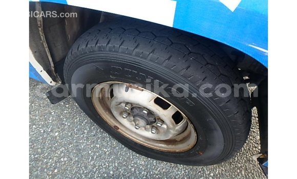 Tenga Imported Nissan Caravan Chena Mota in Import - Dubai in Harare Tenga Imported Nissan Caravan Chena Mota in Import - Dubai in Harare