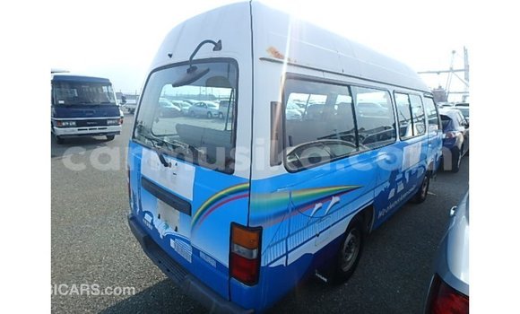 Tenga Imported Nissan Caravan Chena Mota in Import - Dubai in Harare Tenga Imported Nissan Caravan Chena Mota in Import - Dubai in Harare