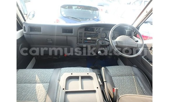 Tenga Imported Nissan Caravan Chena Mota in Import - Dubai in Harare Tenga Imported Nissan Caravan Chena Mota in Import - Dubai in Harare