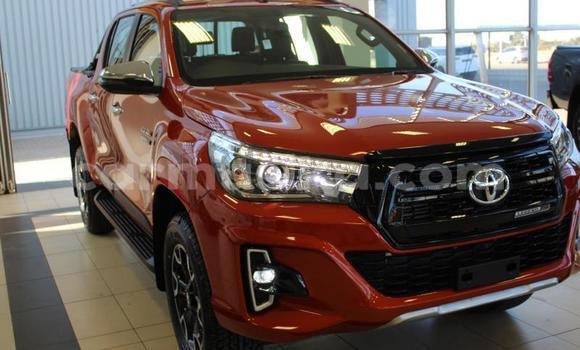 Buy Used Toyota Hilux Red Car in Beitbridge in Matabeleland South