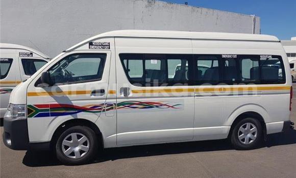 Acheter Occasion Voiture Toyota Hiace Blanc à Harare, Harare Acheter Occasion Voiture Toyota Hiace Blanc à Harare, Harare