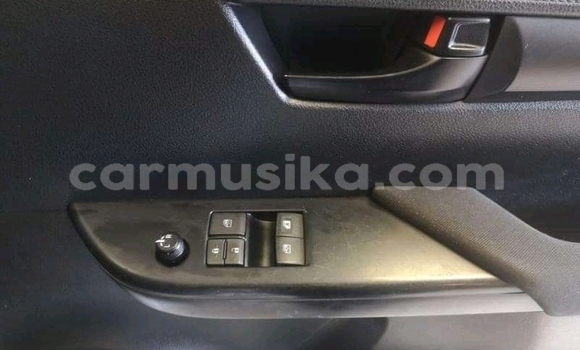 Tenga Tsaru Toyota Hilux Chena Mota in Beitbridge in Matabeleland South Tenga Tsaru Toyota Hilux Chena Mota in Beitbridge in Matabeleland South