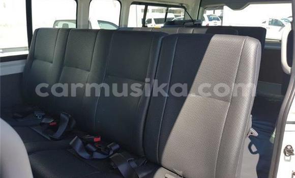 Acheter Occasion Voiture Toyota Hiace Blanc à Harare, Harare Acheter Occasion Voiture Toyota Hiace Blanc à Harare, Harare