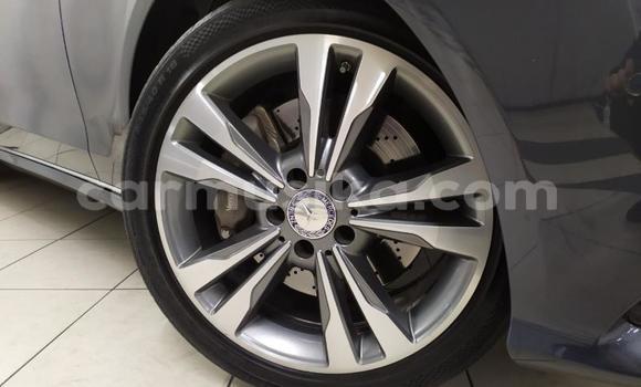 Nunua Ilio tumika Mercedes‒Benz E–Class Fedha Gari ndani ya Beitbridge nchini Matabeleland Kusini Nunua Ilio tumika Mercedes‒Benz E–Class Fedha Gari ndani ya Beitbridge nchini Matabeleland Kusini