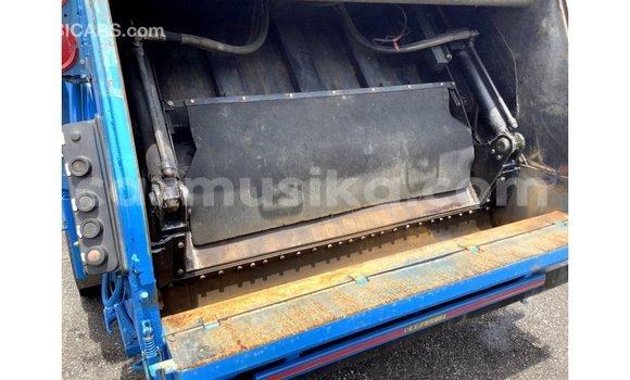 Tenga Imported Mitsubishi Fuso Bhuruu Rori in Import - Dubai in Harare Tenga Imported Mitsubishi Fuso Bhuruu Rori in Import - Dubai in Harare