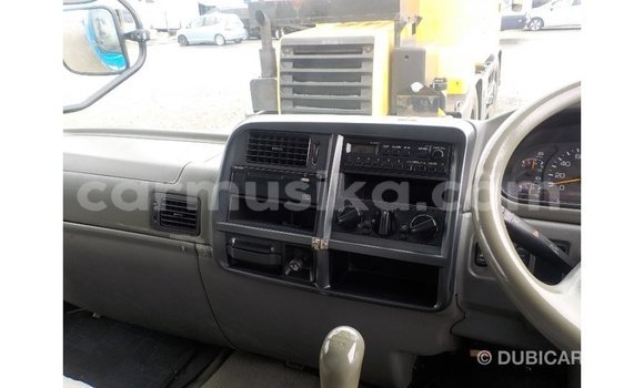 Tenga Imported Mitsubishi Fuso Bhuruu Rori in Import - Dubai in Harare Tenga Imported Mitsubishi Fuso Bhuruu Rori in Import - Dubai in Harare