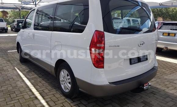 Acheter Occasion Voiture Hyundai H1 Blanc à Harare, Harare Acheter Occasion Voiture Hyundai H1 Blanc à Harare, Harare