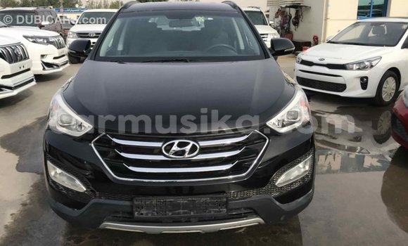 Tenga Imported Hyundai Santa Fe Nhema Mota in Import - Dubai in Harare Tenga Imported Hyundai Santa Fe Nhema Mota in Import - Dubai in Harare