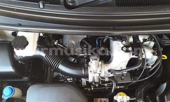 Acheter Occasion Voiture Hyundai Starex (H-1) Blanc à Avondale, Harare Acheter Occasion Voiture Hyundai Starex (H-1) Blanc à Avondale, Harare