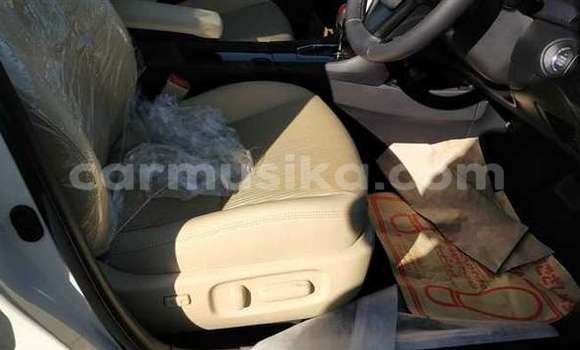 Tenga Tsaru Toyota Premio Chena Mota in Beitbridge in Matabeleland South Tenga Tsaru Toyota Premio Chena Mota in Beitbridge in Matabeleland South