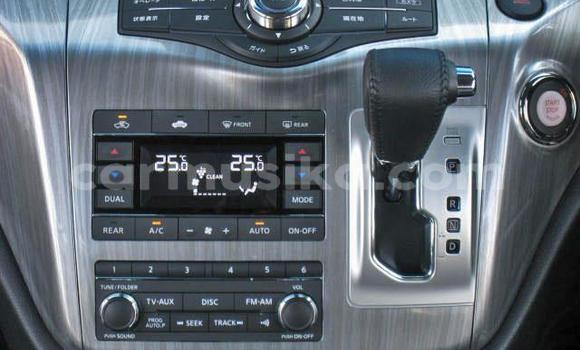 Buy Used Nissan Elgrand White Car in Beitbridge in Matabeleland South Buy Used Nissan Elgrand White Car in Beitbridge in Matabeleland South