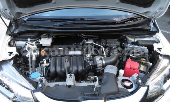 Buy Used Honda Fit Silver Car in Beitbridge in Matabeleland South Buy Used Honda Fit Silver Car in Beitbridge in Matabeleland South