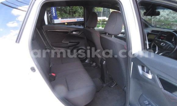 Buy Used Honda Fit Silver Car in Beitbridge in Matabeleland South Buy Used Honda Fit Silver Car in Beitbridge in Matabeleland South