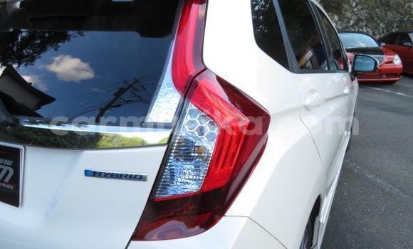 Buy Used Honda Fit Silver Car in Beitbridge in Matabeleland South Buy Used Honda Fit Silver Car in Beitbridge in Matabeleland South