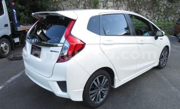 Buy Used Honda Fit Silver Car in Beitbridge in Matabeleland South Buy Used Honda Fit Silver Car in Beitbridge in Matabeleland South