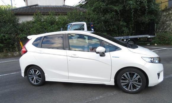 Buy Used Honda Fit Silver Car in Beitbridge in Matabeleland South Buy Used Honda Fit Silver Car in Beitbridge in Matabeleland South