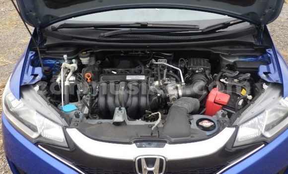 Buy Used Honda Fit Blue Car in Beitbridge in Matabeleland South Buy Used Honda Fit Blue Car in Beitbridge in Matabeleland South