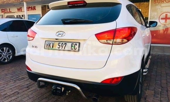 Nunua Ilio tumika Hyundai ix35 Nyeupe Gari ndani ya Beitbridge nchini Matabeleland Kusini Nunua Ilio tumika Hyundai ix35 Nyeupe Gari ndani ya Beitbridge nchini Matabeleland Kusini